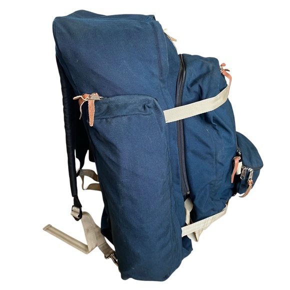 Eastpak Travel Bag Carry On Backpack Zip Off Pack 4-1 Navy Blue Leather Handles - Picture 4 of 15